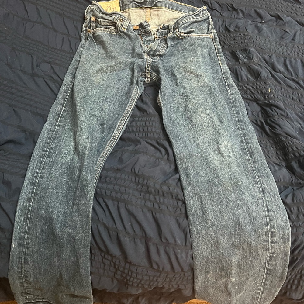 Like new 30x32 Hollister pants nice jeans just don’t fit me